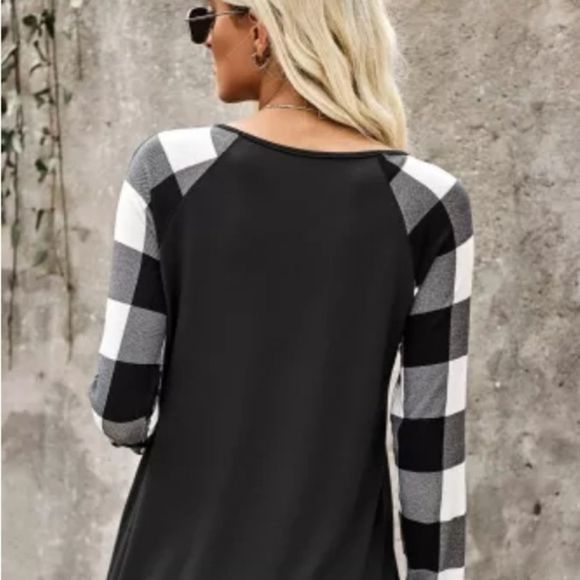 Women's plaid and sequin long sleeve tee - Picture 3 of 7